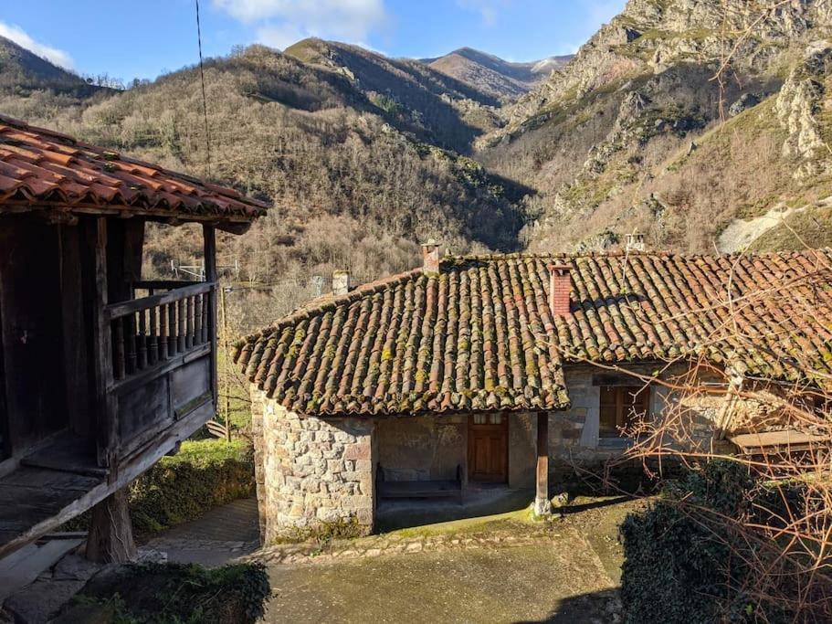 Casa La Parra Villa Villar de Vildas Exterior photo